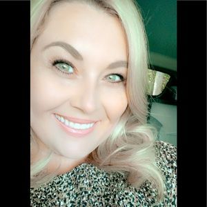 Meet your Posher, Stacie